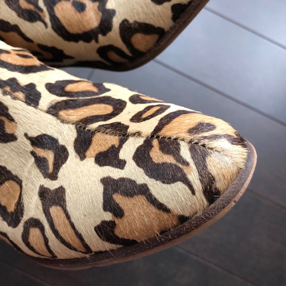 Sam Edelman Calf Hair Cheetah Petty Booties - Picture 15 of 16